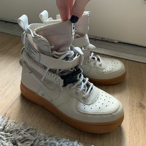 Nike SF AF1 Air Force 1 High Light Bone Gum Women's